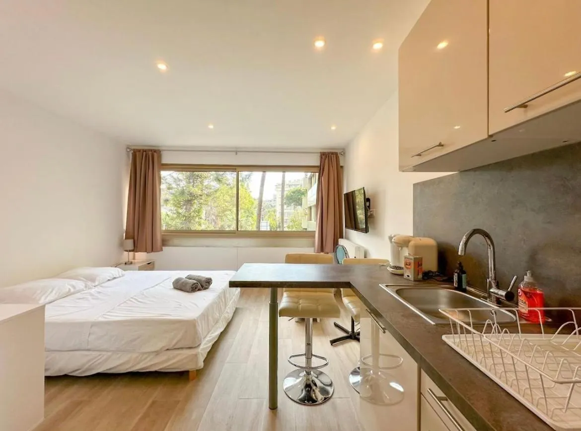 Studio Moderne Cannes - Parking - Proche De La Plage アパート